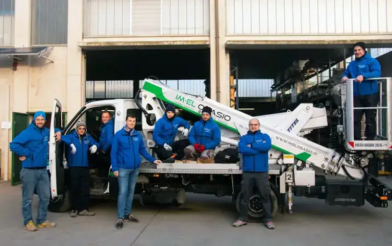 team tecnico installatori e assistenza impianto fotovoltaico