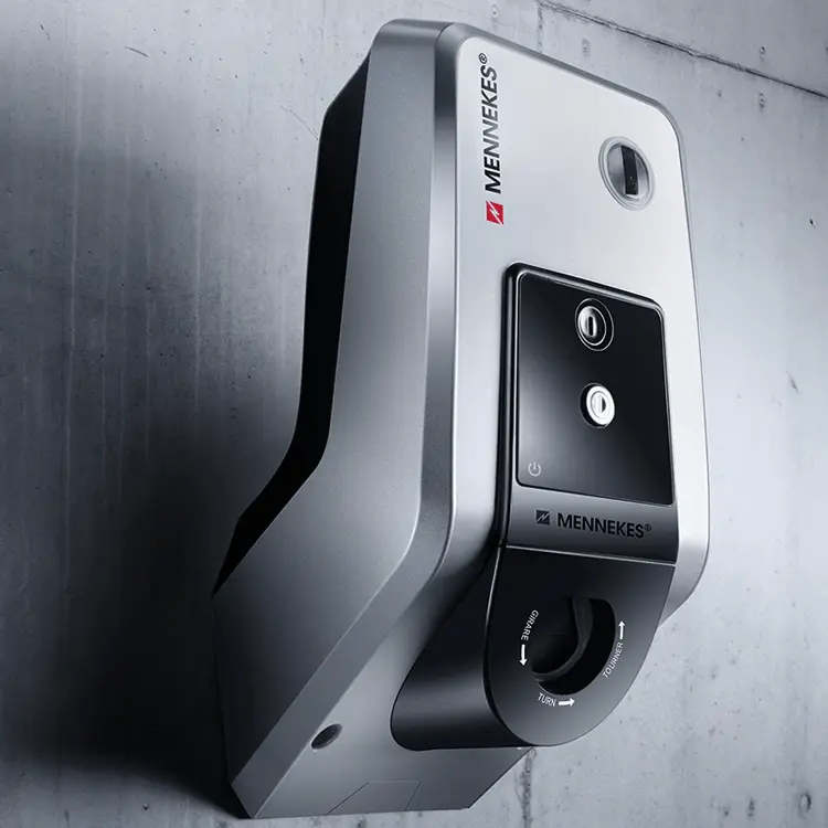 colonnina ricarica auto Amtron professional Mennekes