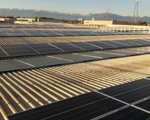 impianto fotovoltaico su capannone industriale
